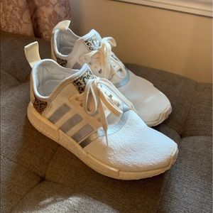 Adidas NMD R1 animal print sz 7 1/2